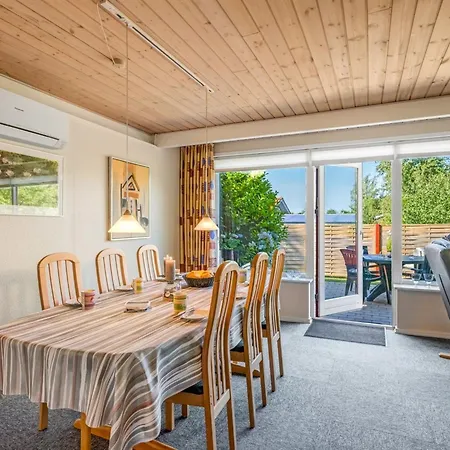 Ditta - 150m To The Fjord By Interhome